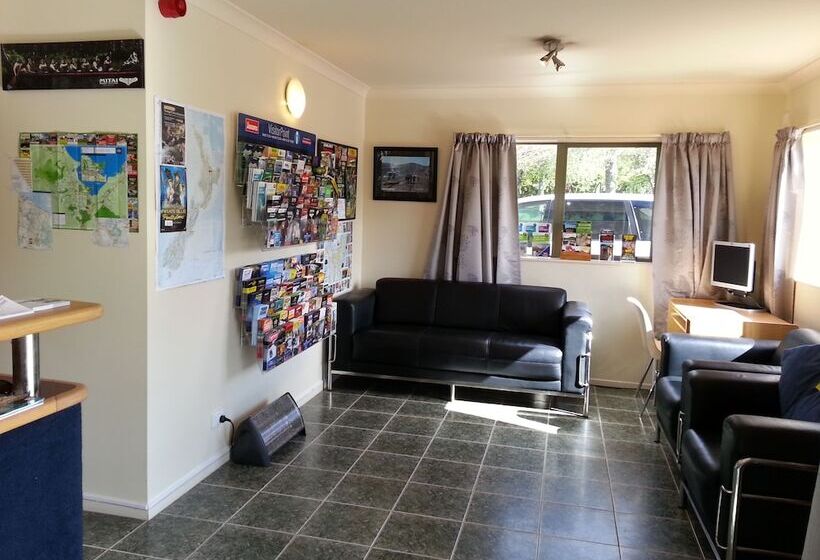 汽车旅馆 New Castle Motor Lodge