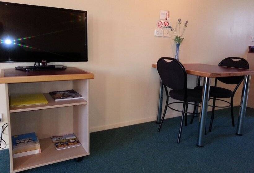 汽车旅馆 New Castle Motor Lodge