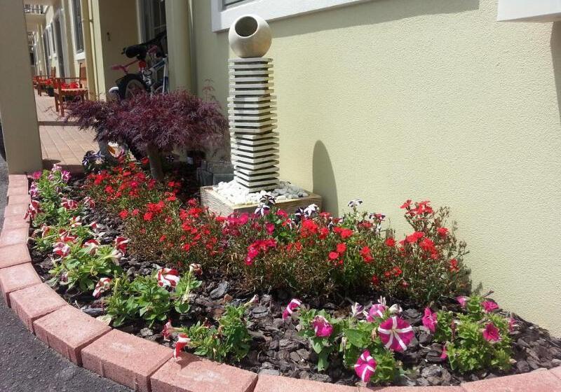 汽车旅馆 New Castle Motor Lodge