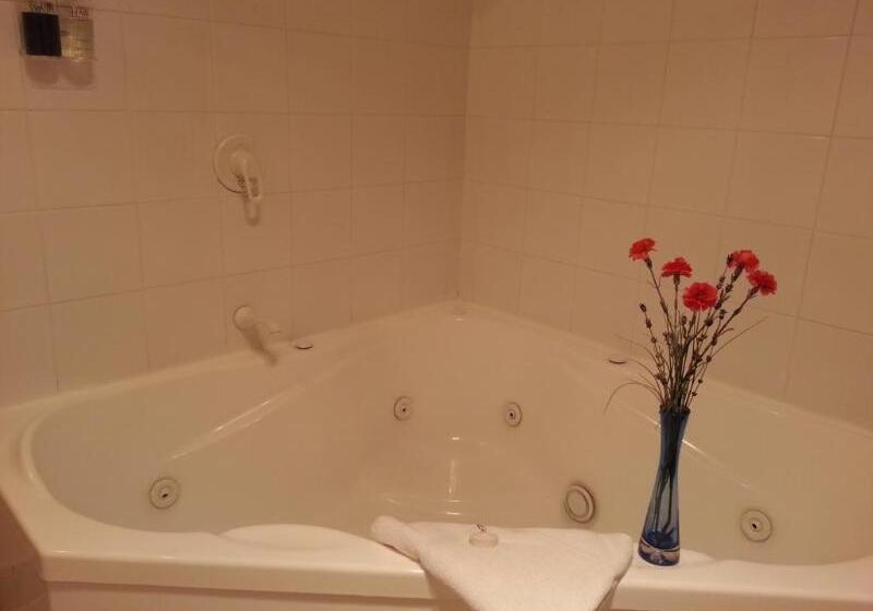 汽车旅馆 New Castle Motor Lodge