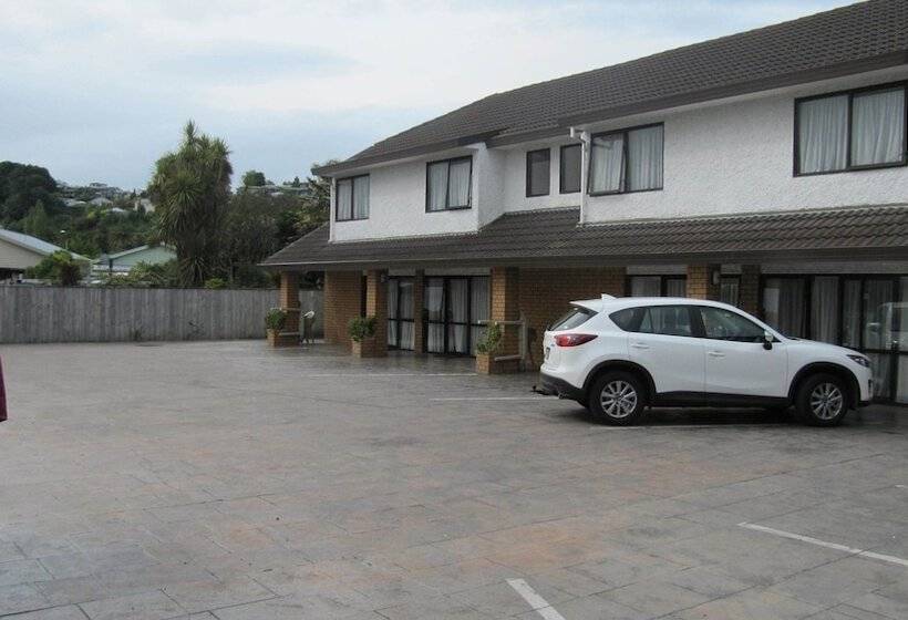 מוטל Palm City Motor Inn