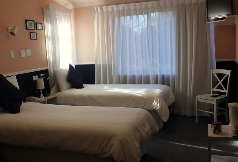 מוטל Parkside Lodge