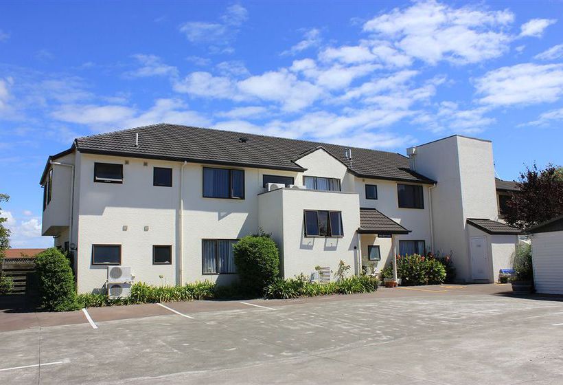 מוטל Parkside Lodge