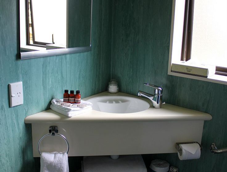 מוטל Parkside Lodge