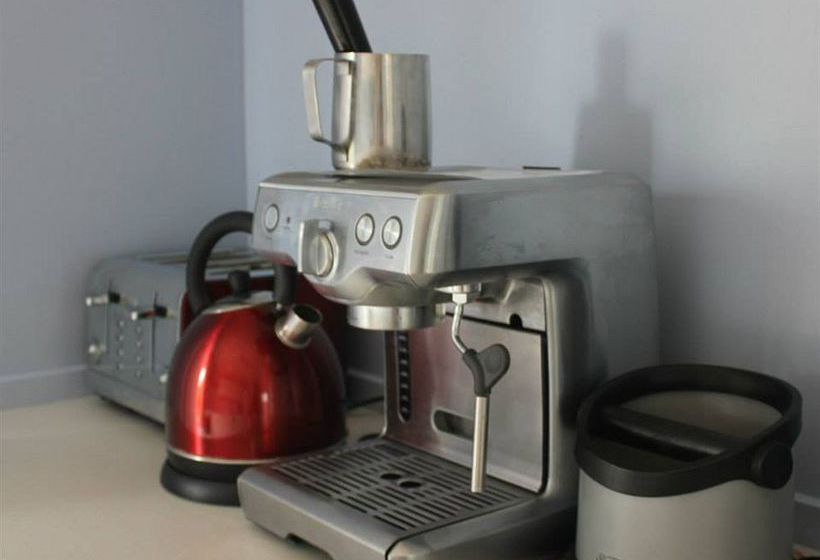 מוטל Parkside Lodge