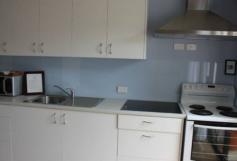 מוטל Parkside Lodge