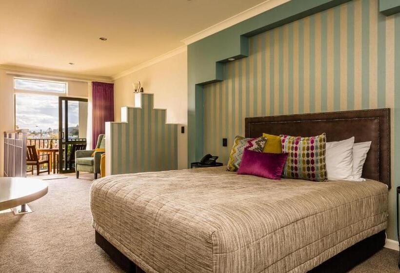 מוטל Pebble Beach Motor Inn