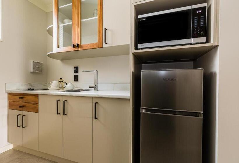 מוטל Pebble Beach Motor Inn