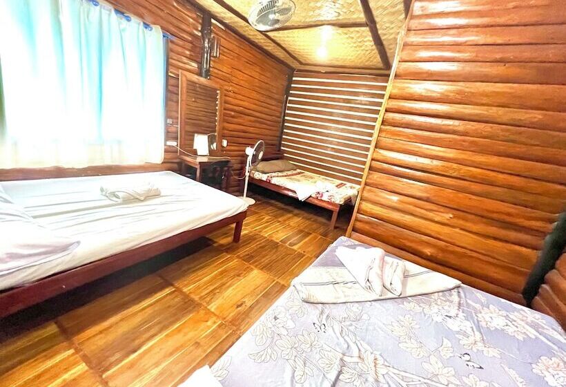 پانسیون Novie S Tourist Inn