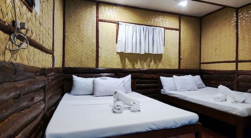 پانسیون Novie S Tourist Inn