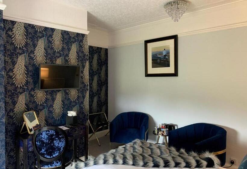 펜션 The Station Guest House