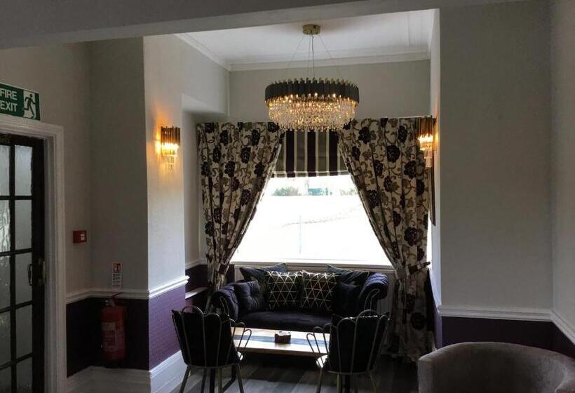 펜션 The Station Guest House