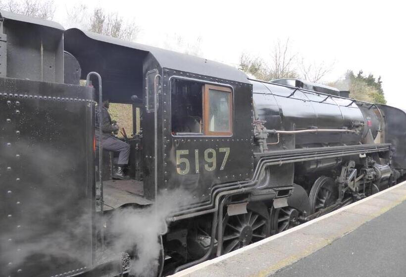 펜션 The Station Guest House