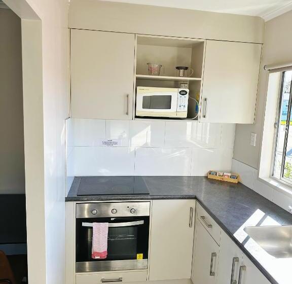 Red Rock Thermal Motel Mineral Pool