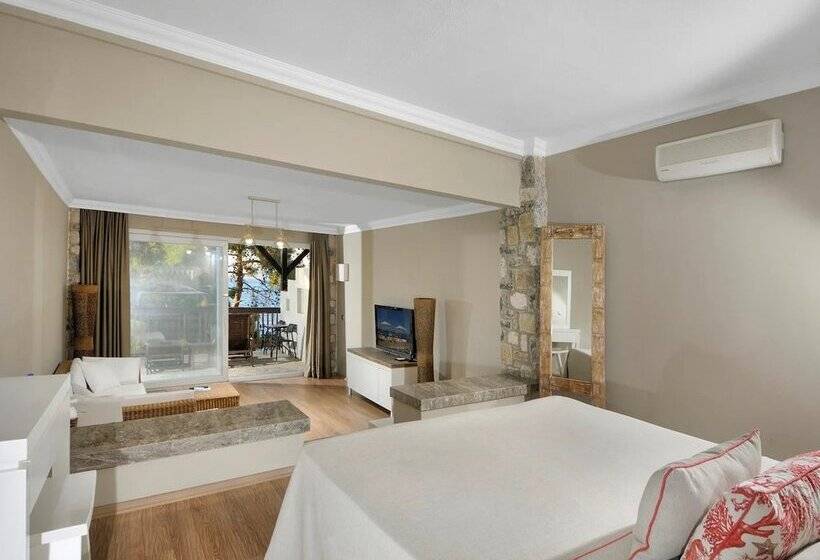 Sarpedor Boutique Hotel