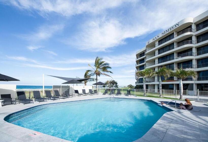 Sentosa At Tugun Beachfront Holiday Home