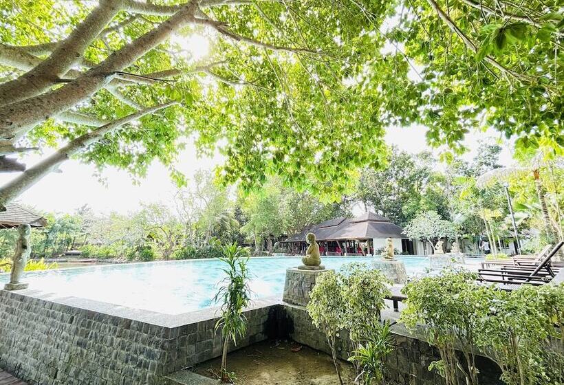 Sheridan Boutique Resort Iloilo