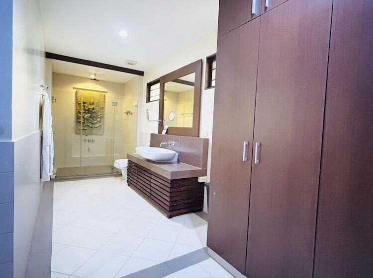 Sheridan Boutique Resort Iloilo