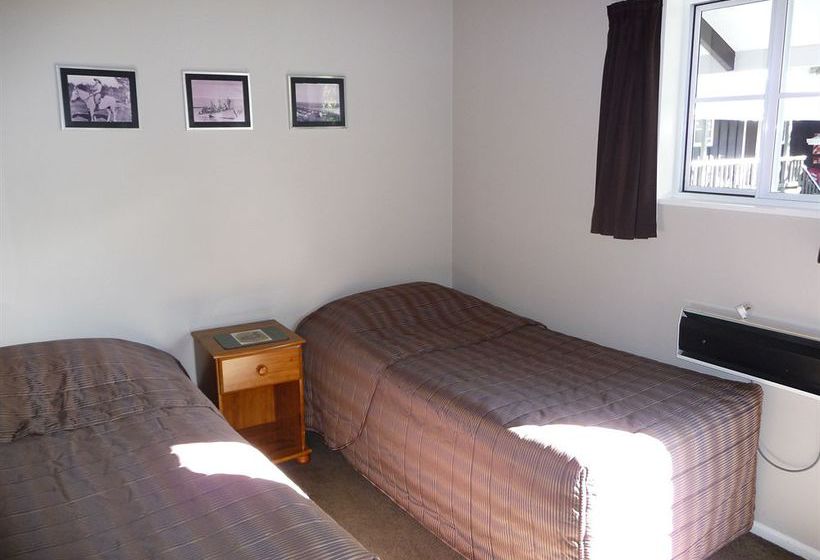 מוטל Sportsmans Lodge