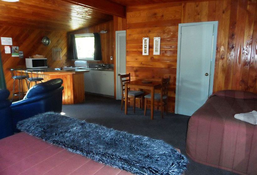 מוטל Sportsmans Lodge