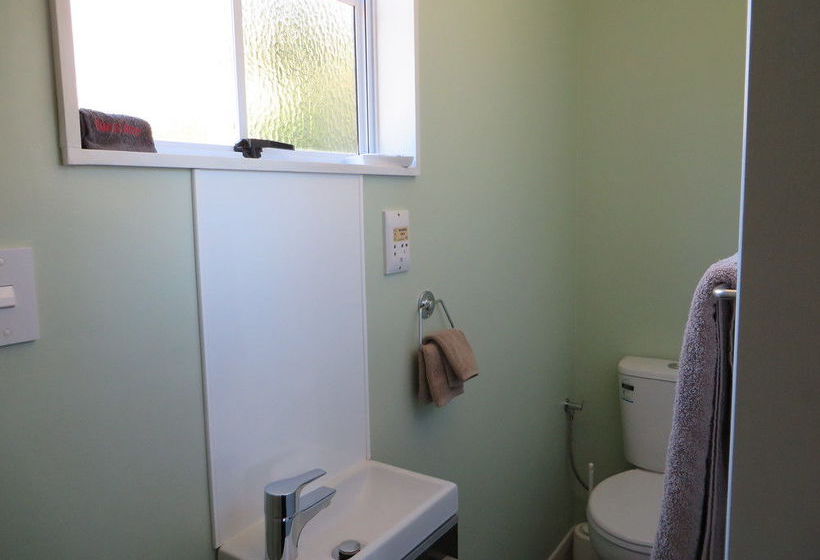 מוטל Sportsmans Lodge