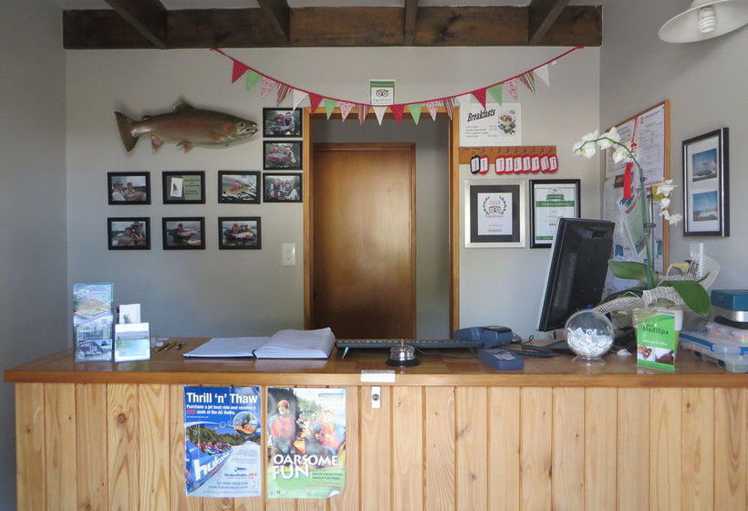 מוטל Sportsmans Lodge