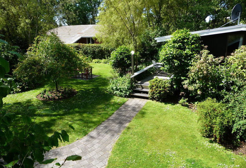 מוטל Sportsmans Lodge