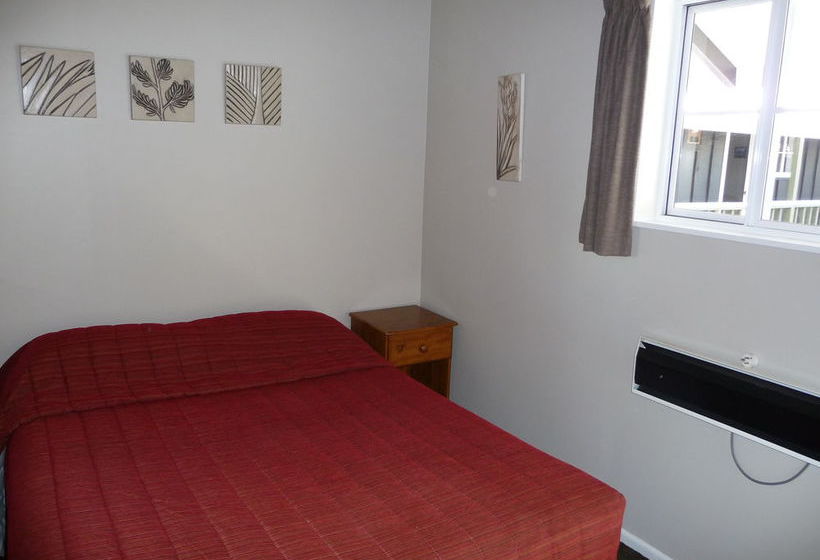 מוטל Sportsmans Lodge