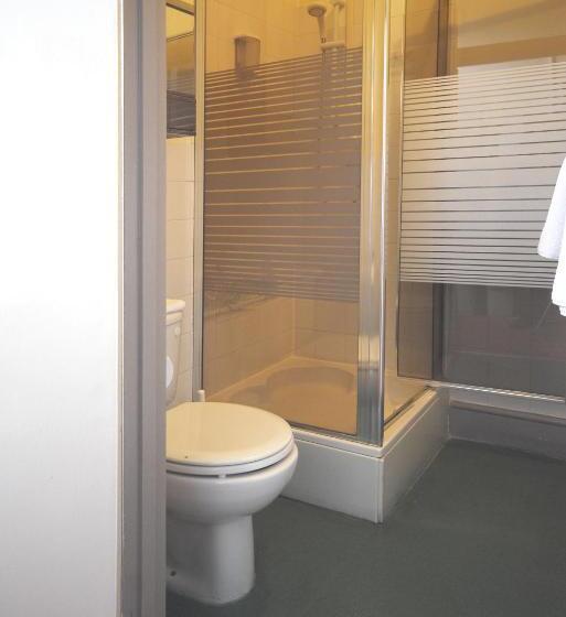 Tree Hotel At Iffley