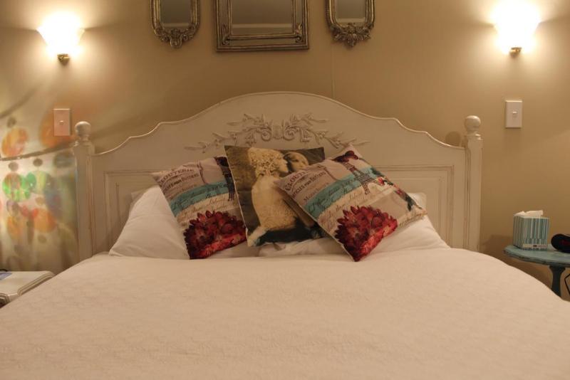 Tudor Manor Bed & Breakfast