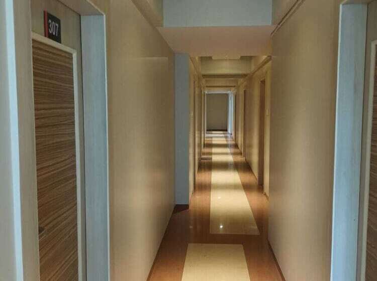 Fabhotel Prime Rester Select