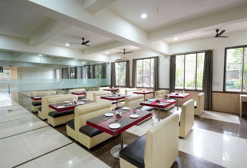 Fabhotel Prime Rester Select