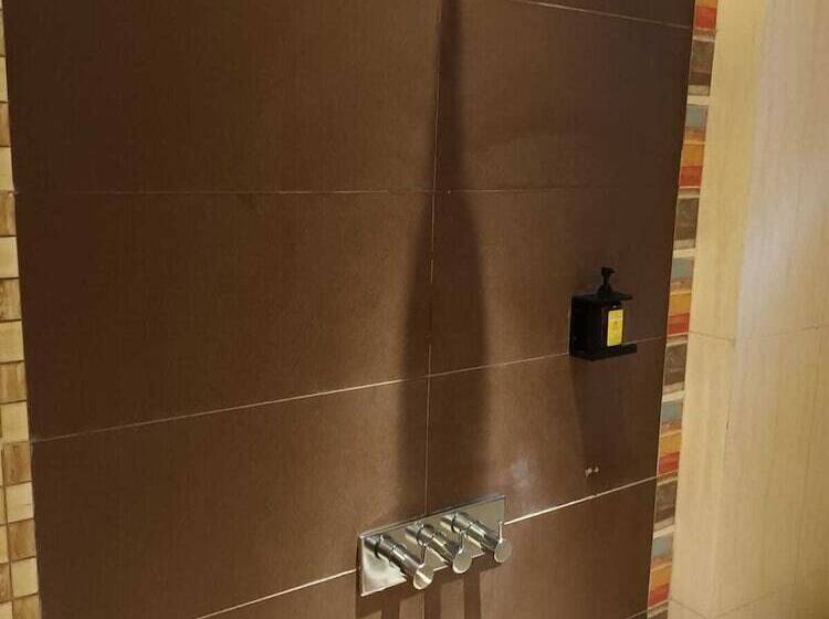 Fabhotel Prime Rester Select