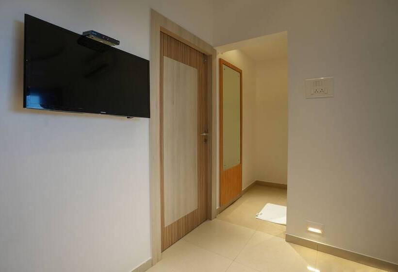 Fabhotel Prime Rester Select