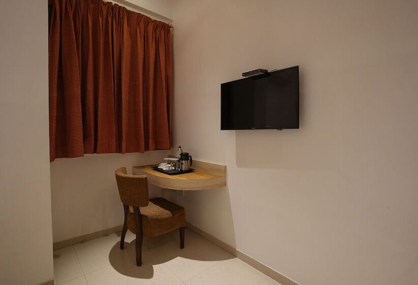 Fabhotel Prime Rester Select
