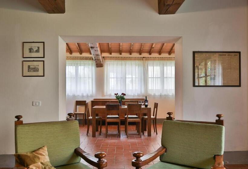 فندق Antico Borgo La Torre Agriturismo