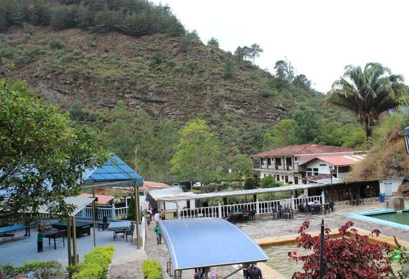 فندق Centro Vacacional Paraiso Termal