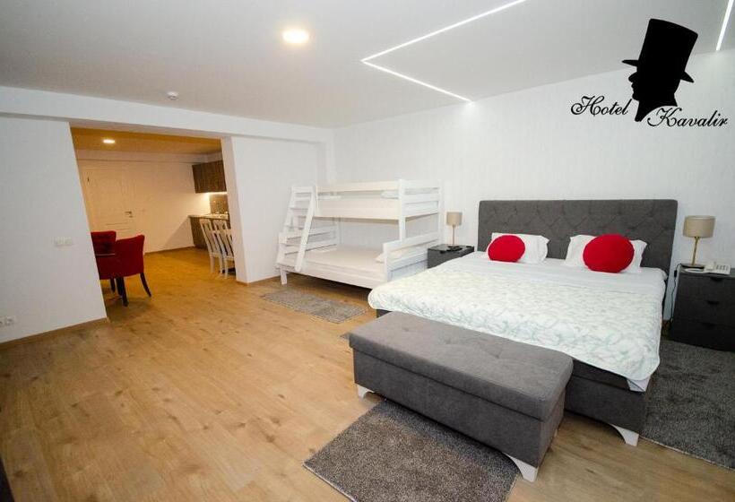 هتل Kavalir