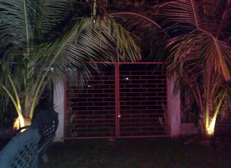 פנסיון Anerose Homestay