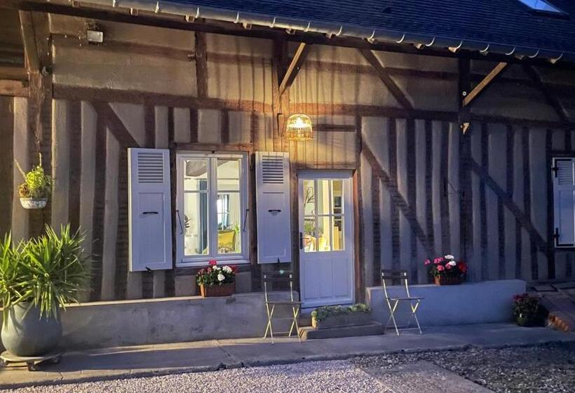 ペンション Au Charme D Ici