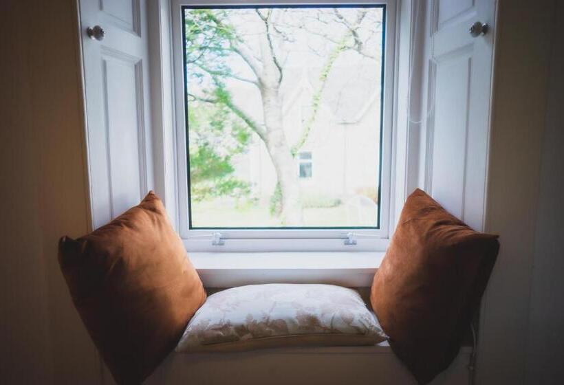 بنسيون Heatherfield House