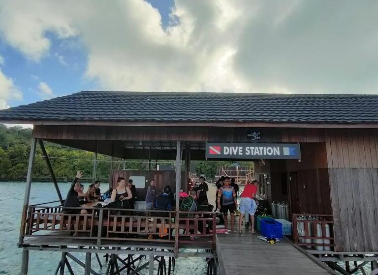 بنسيون Maratua Dive Center And Lodge