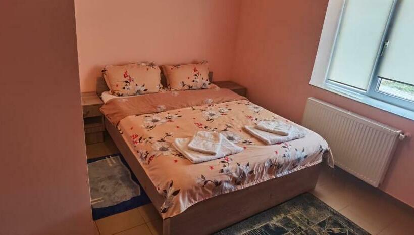 Pensiune Si Cazare La Mitza