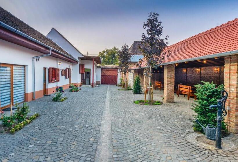 호스텔 Casa Trappold