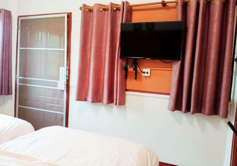 Bed and Breakfast บ้านไร่ภูวังน้ำ