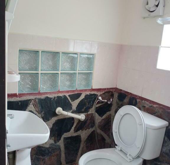 Bed and Breakfast บ้านไร่ภูวังน้ำ