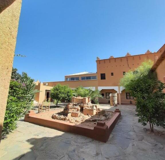 تختخواب و صبحانه Auberge Kasbah Ennakhile