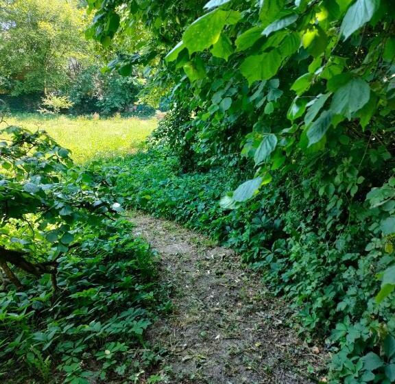 مبيت وإفطار Chambres D Hôtes La Tuilerie