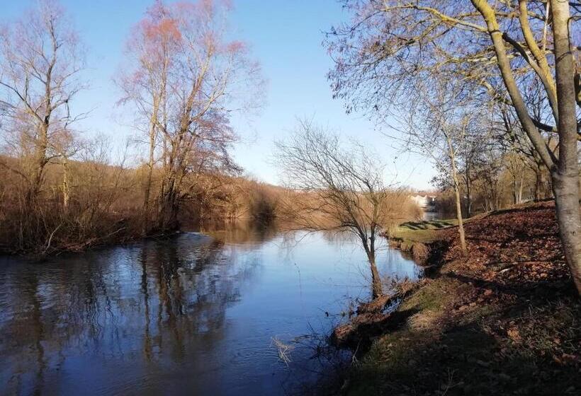 مبيت وإفطار Chambres D Hôtes La Tuilerie