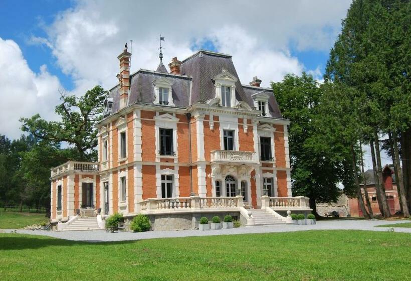 Bed and Breakfast Chateau Sourliavoux, Appartement En Chambres D Hôtes